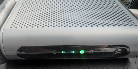 MOTOROLA MB7220 8x4 343 Mbps Cable Modem, DOCSIS 3.0