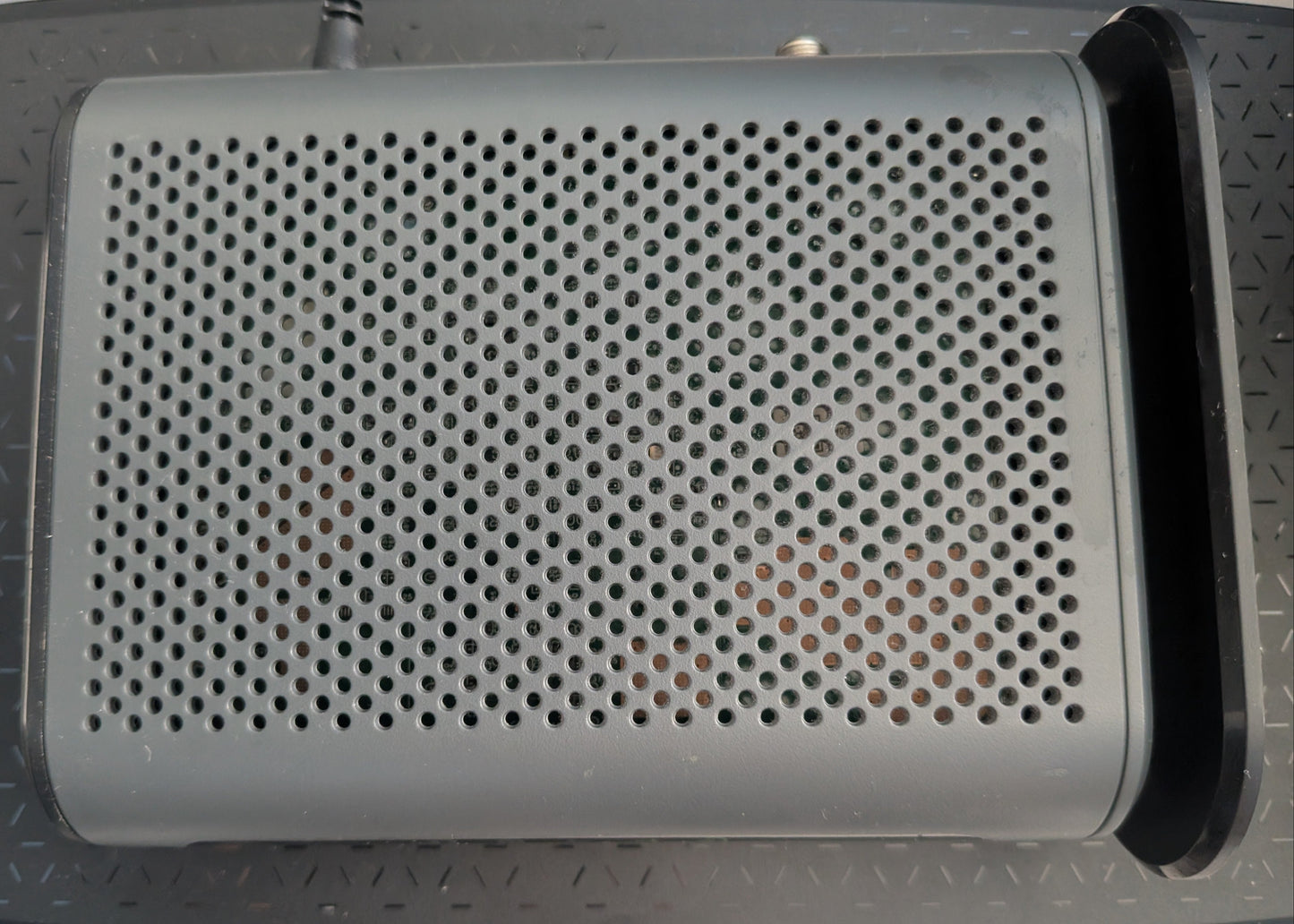 MOTOROLA MB7220 8x4 343 Mbps Cable Modem, DOCSIS 3.0